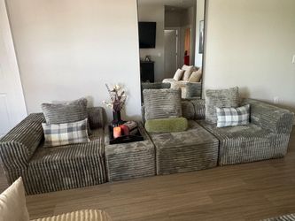 Brand New Sectional Sofa – STILL IN BOX!