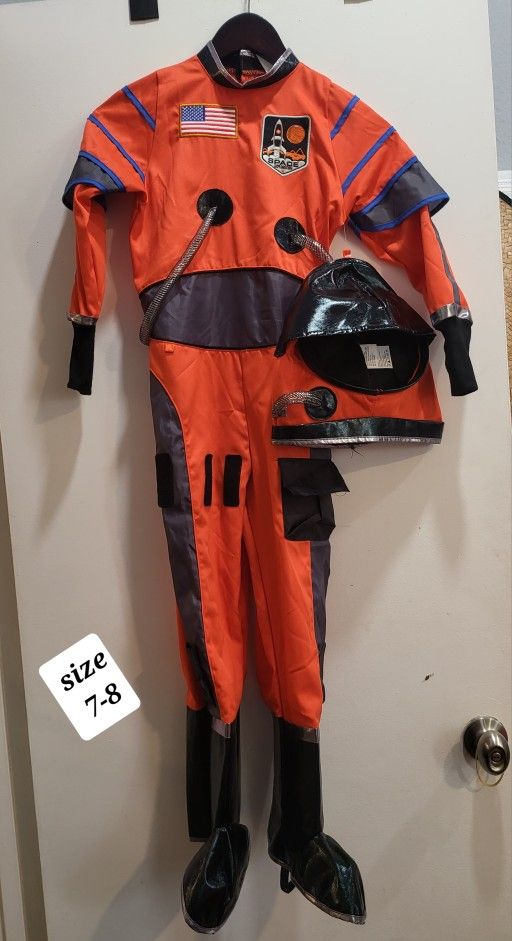 Astronaut Costume 7-8