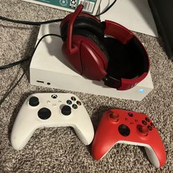 Xbox Series S With Turtle Beach Headset & 2 Controllers 