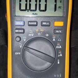FLUKE MULTIMETER 