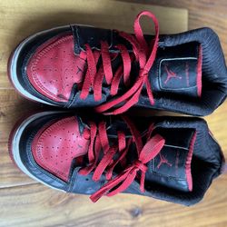 NIKE Air Jordan Old School 2 Size 6.5y Bred Toe Red and Black RARE