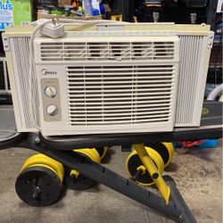 Midea Windo Ac Unit  5000 BTU 