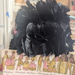 1960s Vintage Jackwill Original Union Made USA elegant feather hat in great condition. 