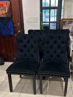 Set of 4 Dining Chairs