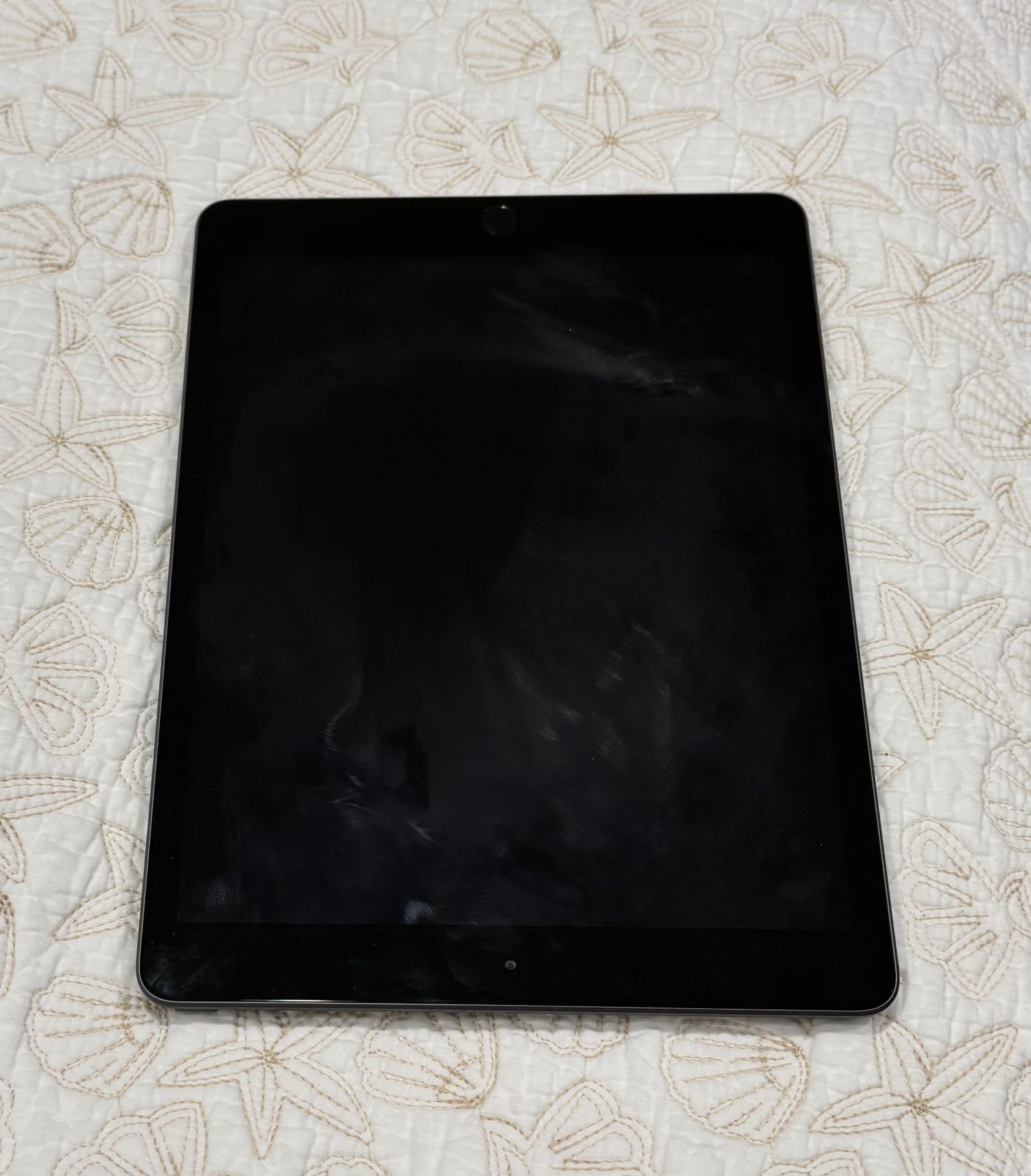 Apple iPad 2020 (10.2-inch, Wi-Fi, 32GB) - Space Gray 