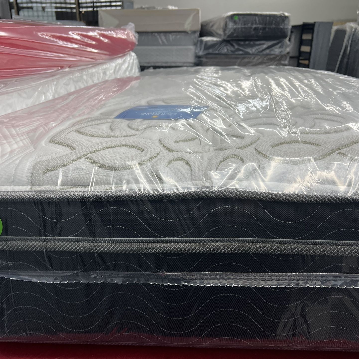 NEW WITH WARRANTY TWIN SIZE EUROTOP MATTRESS & BOX SPRINGS BED SET