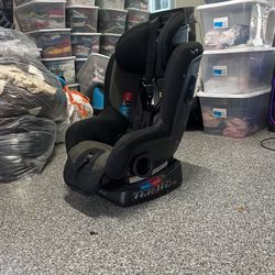 Nuna Rava Convertible Car Seat 