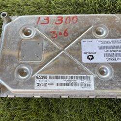 2013 Chrysler 300 engine control unit
