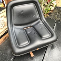 Vintage BOBCAT tractor seat logo black 