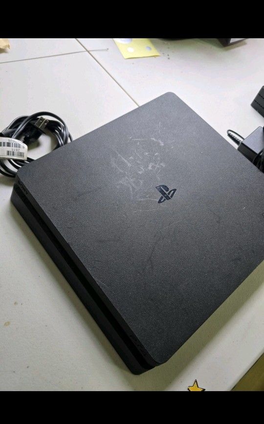 Playstation 4 Slim With Playstation VR