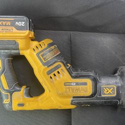 DEWALT 20V MAX XR Brushless Compact Reciprocating Saw & DEWALT 6 Amp Battery Charger