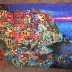 Buffalo Vivid Collection Cinque Terre 300 Pc Puzzle (all Pieces Accounted For )