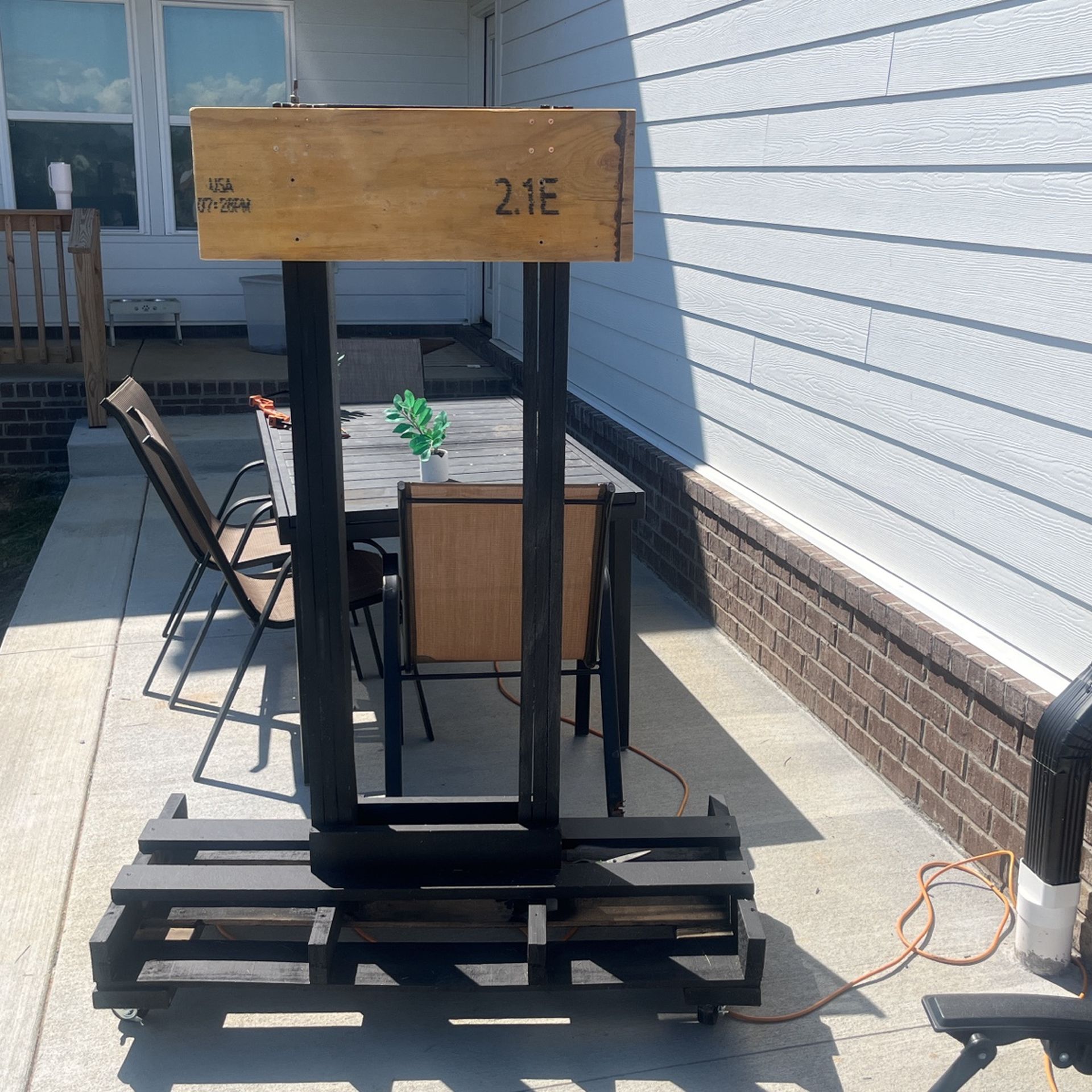 mobile TV mount