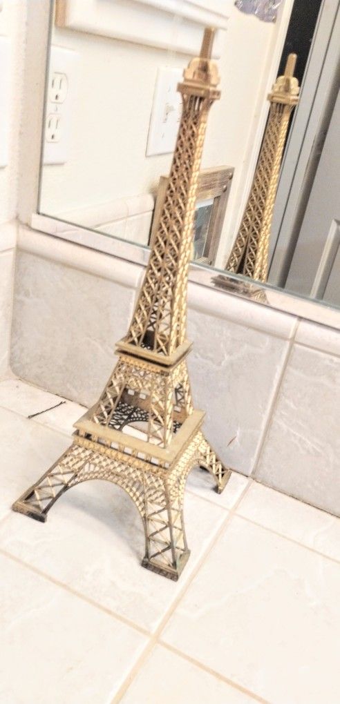 Metal Paris Tower