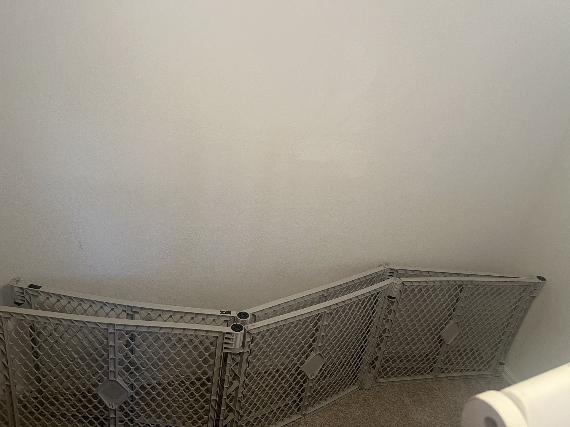Baby gate