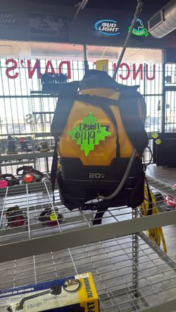 Dewalt 4 gallon