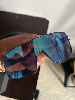 Oakley Sutro Ti Sunglasses (Titanium frame)