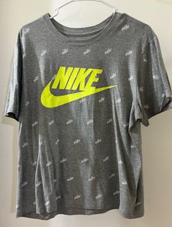 Boxy NIKE shirt large