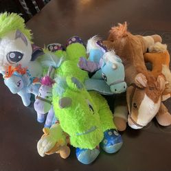 Stuffed Animals, Unicorns 🦄 & Horses 🐴 