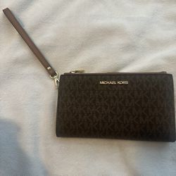 Michael Kors wallet
