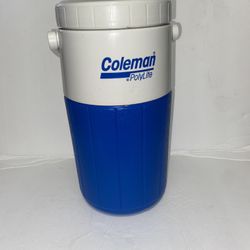 Coleman Polylite  vintage 1/2 gallon water cooler jug
