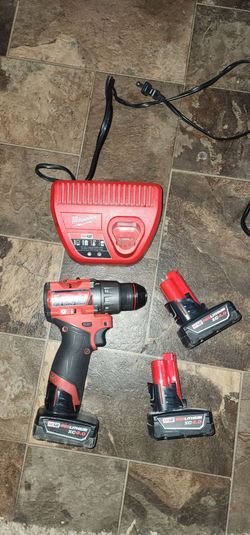 milwaukee  1/2 drill driver