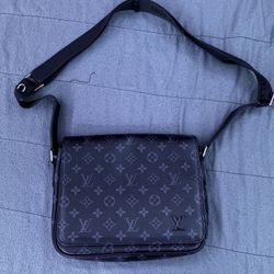 Louis Vuitton messenger bag