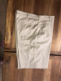 Nike golf shorts size 34