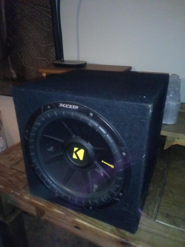 Kicker 12" And Amplifier 800wts!!