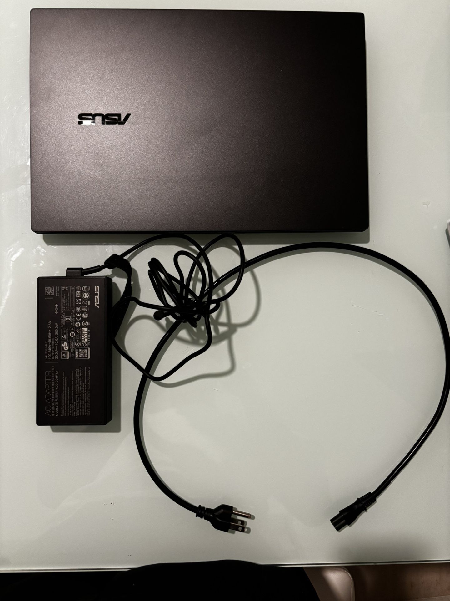 💻 ASUS Vivobook Pro 15 (N6506MJ/Q533MJ) – i7 13ª Gen – 16GB RAM – 512GB SSD – Excelente estado