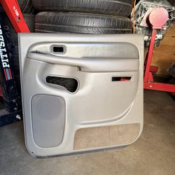 Yukon Denali xl ( door panel )