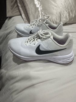 Nike shoes women