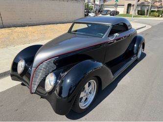 1939 Ford Roadster with Hardtop