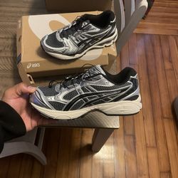 ASICS Gel Kayano 