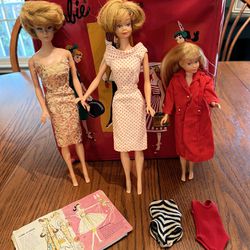 Rare Vintage 1962 Barbie Bubble Cut, 1960’s Skipper and Midge, 5 60’s Outfits & 1961 Barbie Ponytail Wardrobe Case