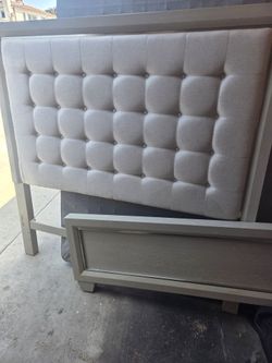 Queen Bed Set