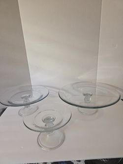 3 Bakers Cake Plate  Displays Small, Medium And Large