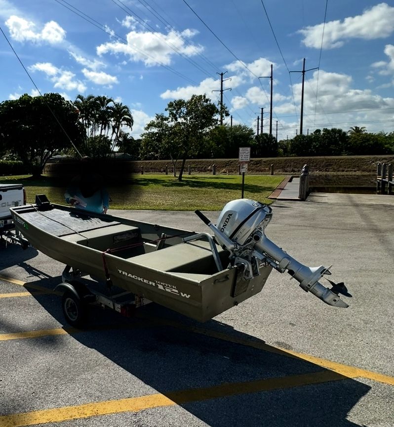 2014 12 jon boat 5hp honda motor