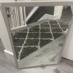 Mirrow  19 W X 27 L 