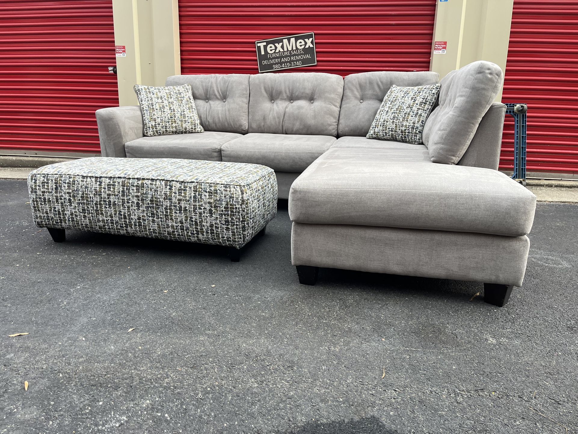 Fusion Furniture 2pcs Sectional