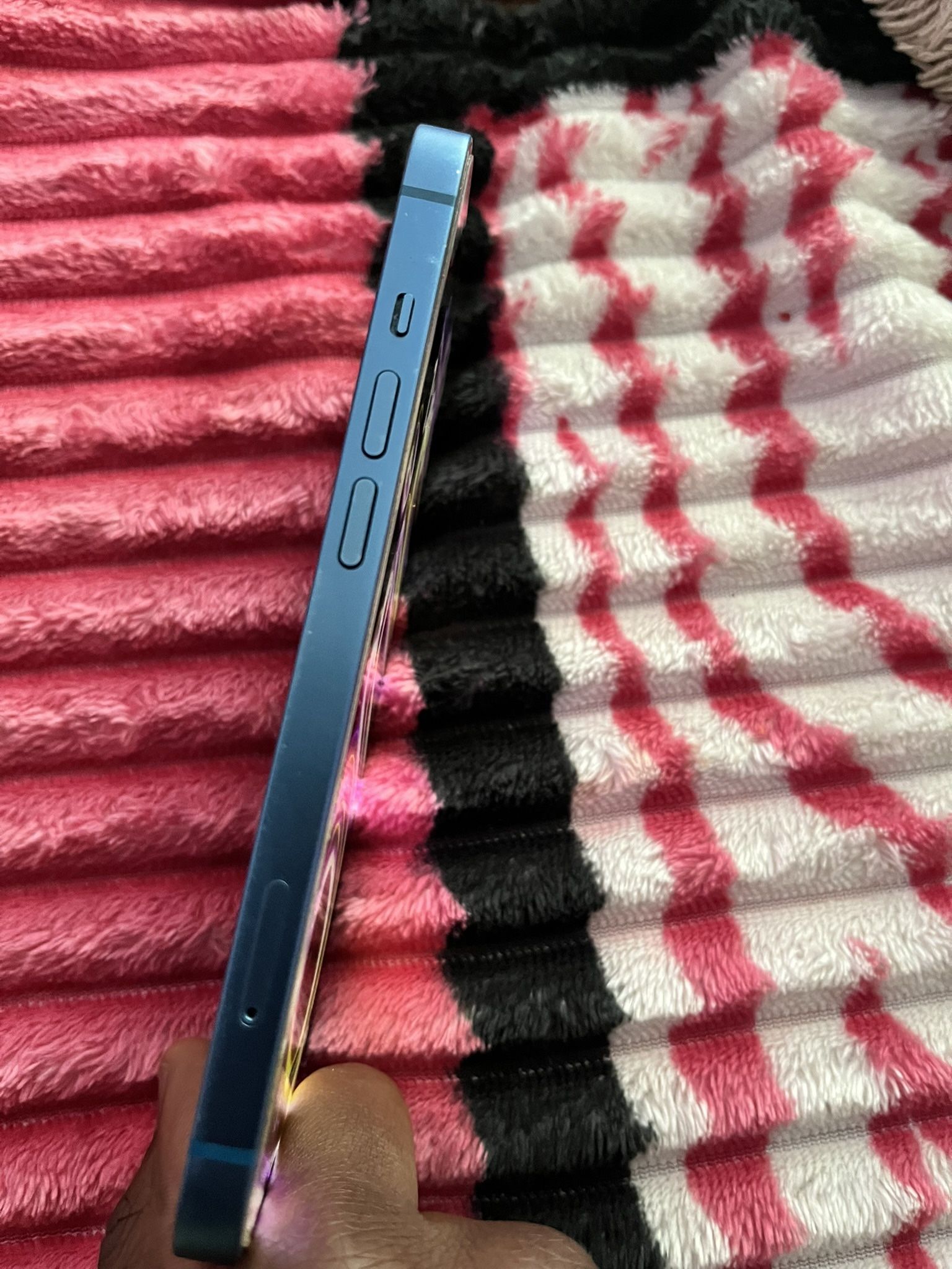 iPhone 13 Blue.