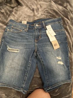 Levi Bermuda Shirts Size 28 Mid Rise