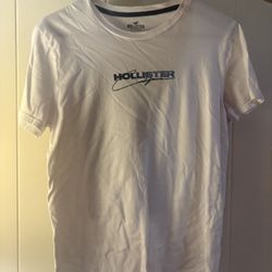 Hollister T Shirt