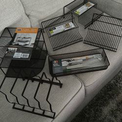 Mesh Kitchenware’s Racks/Shelf