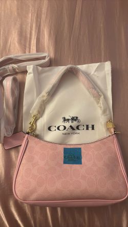 Pink coach bag 💕