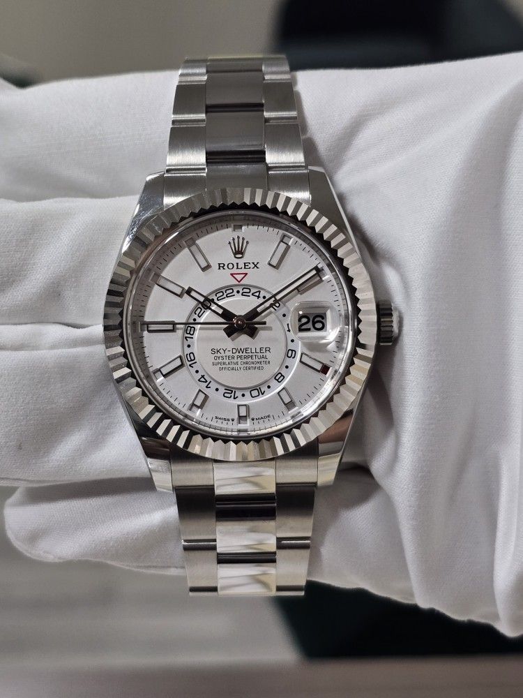 2023 Rolex Skydweller 336934 White Dial Oyster