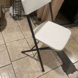 Excellent Condition Costco Chair