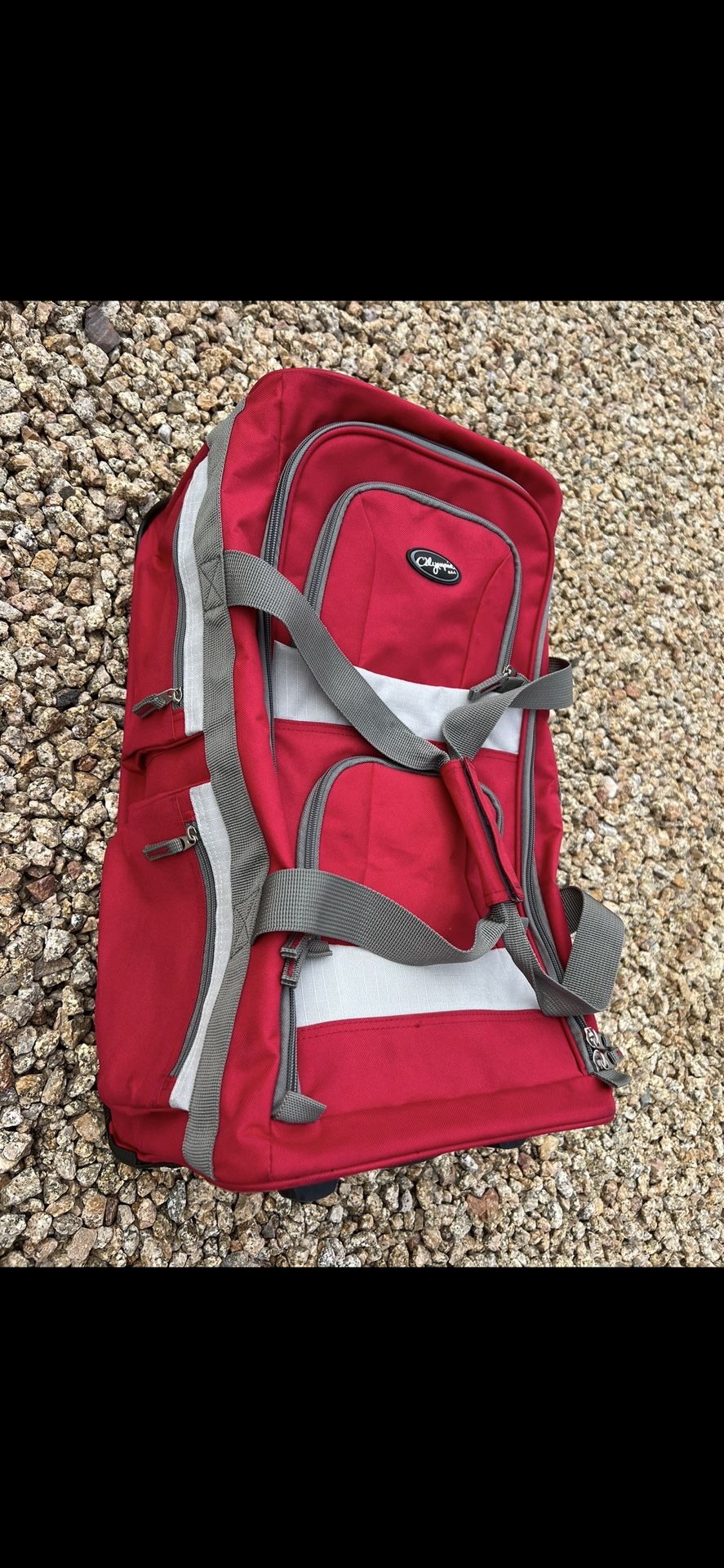 Olympia U.S.A. 8 Pocket Rolling Buffel Bag 