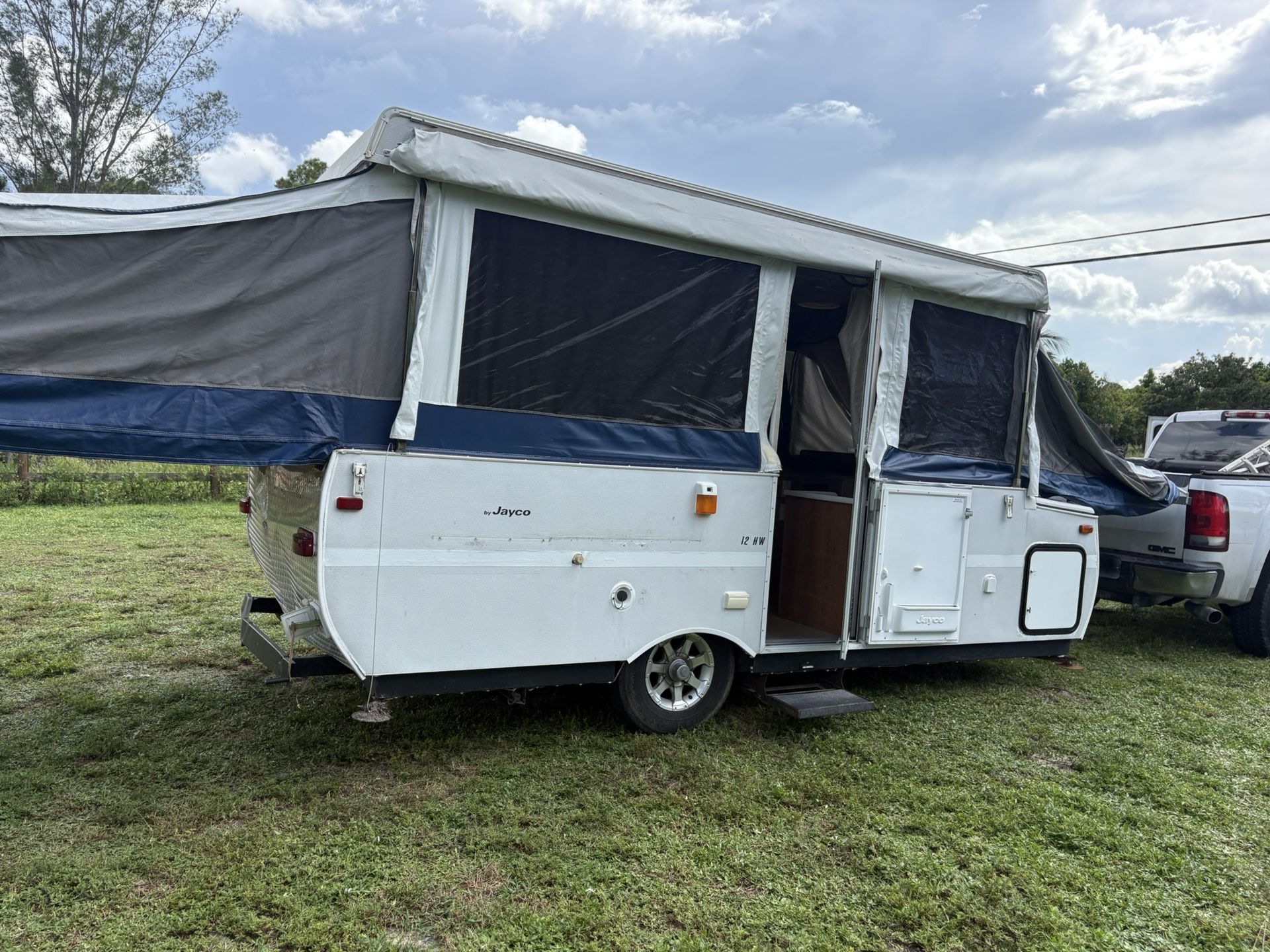 Pop Up Camper