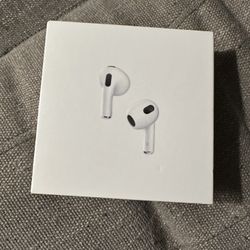 AirPods 3 - Like New